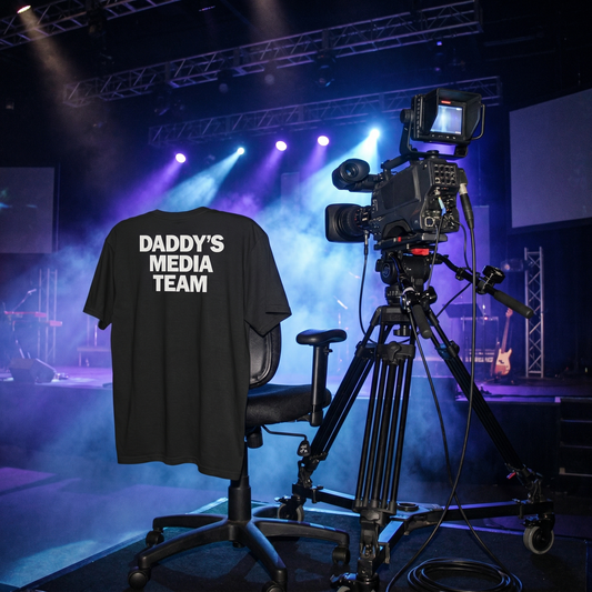 "Daddy's Media Team" T-Shirt